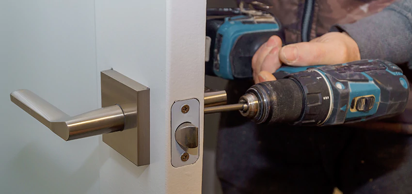 Broken Door Handle Lock Repair in Cambria, California